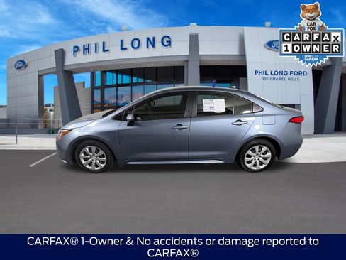 Used 2022 Toyota Corolla LE FWD image 2