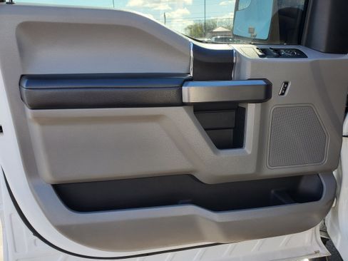 Used 2019 Ford F150 XLT AWD/4WD image 11