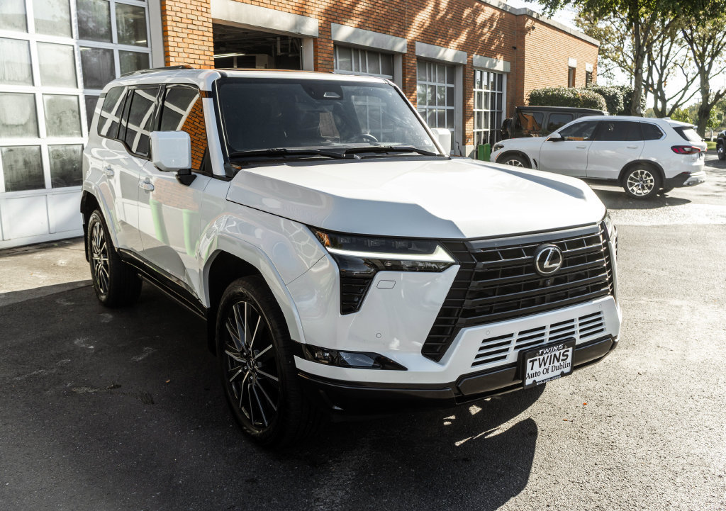 Used 2024 Lexus GX 550 AWD/4WD image 5