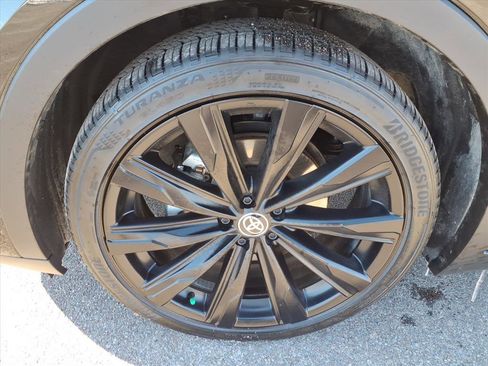 Used 2026 Toyota Crown Limited image 4