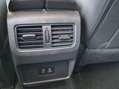 Certified 2023 Nissan Rogue SV FWD image 16