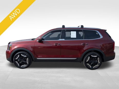Used 2023 Kia Telluride S w/ S Sunroof Package image 2