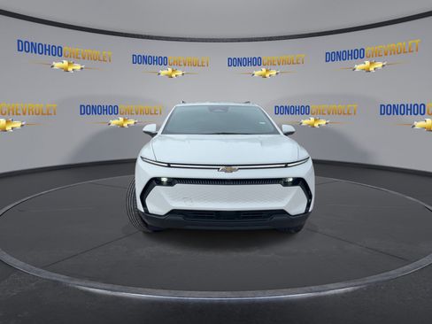 New 2026 Chevrolet Equinox EV LT image 6