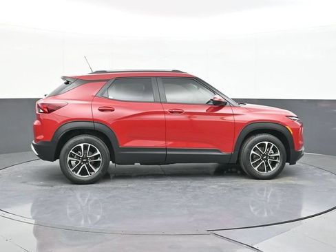 New 2026 Chevrolet TrailBlazer LT w/ Convenience Package FWD image 12
