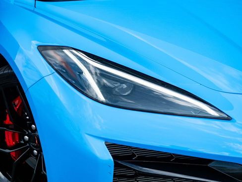 Used 2025 Chevrolet Corvette Z06 RWD image 29