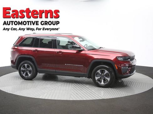 Used 2022 Jeep Grand Cherokee Limited 4xe w/ Luxury Tech Group II AWD/4WD image 51