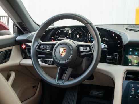 Certified 2021 Porsche Taycan 4S image 22