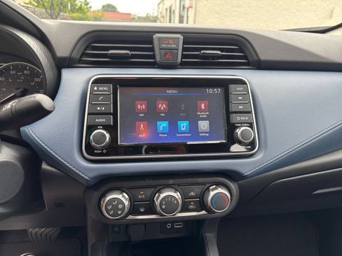 Used 2025 Nissan Versa SV FWD image 20