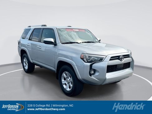 Used 2021 Toyota 4Runner SR5 RWD image 1