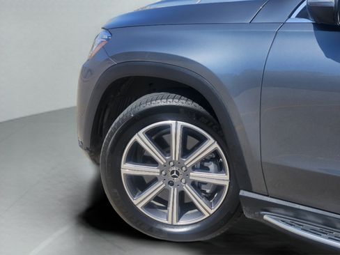 Used 2023 Mercedes-Benz GLS 450 4MATIC image 26