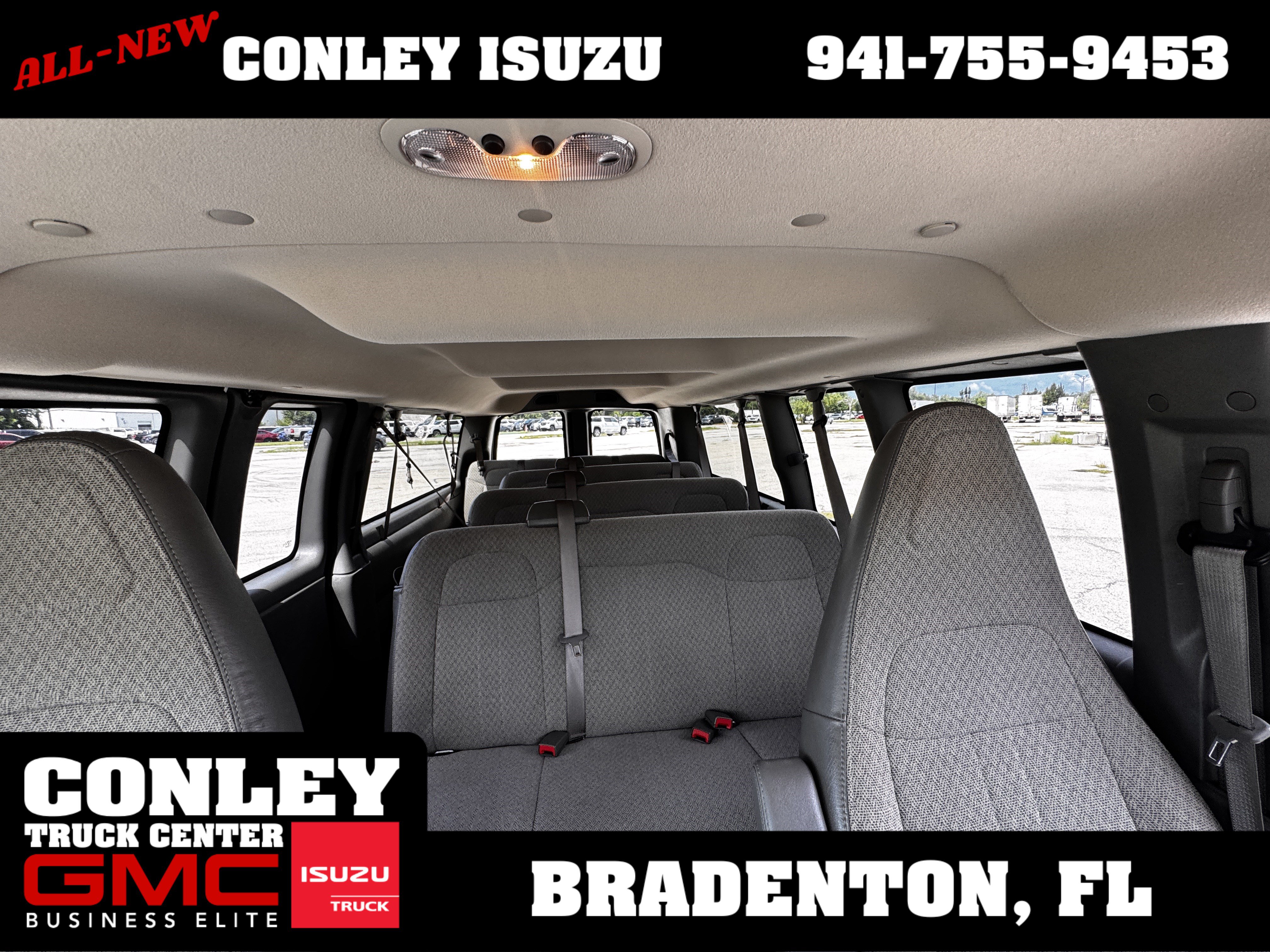 Used 2025 Chevrolet Express 3500 LT w/ LT Preferred Equipment Group RWD image 11