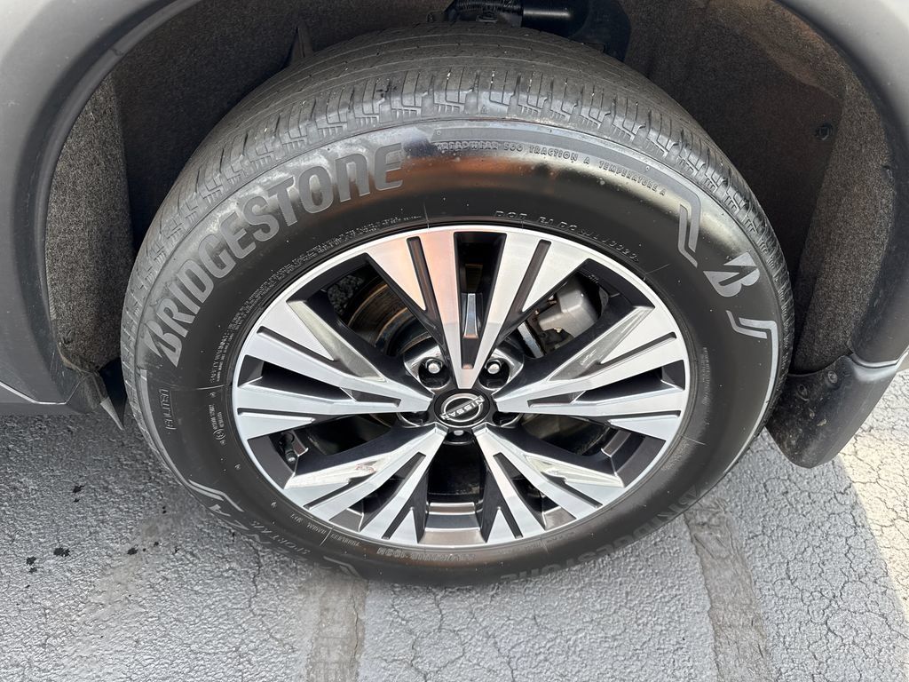 Used 2023 Nissan Rogue SV w/ SV Premium B Package AWD/4WD image 25