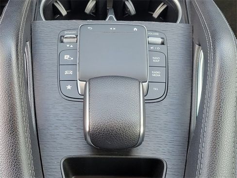 Certified 2022 Mercedes-Benz GLE 350 4MATIC w/ Premium Package image 23