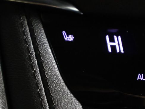 Used 2023 Cadillac XT5 Premium Luxury image 45