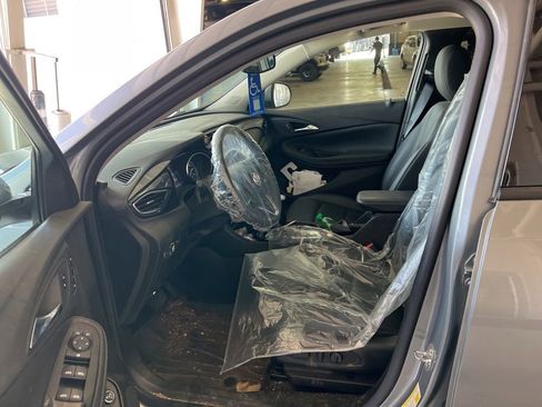 Used 2023 Buick Encore GX Essence w/ Experience Buick Package AWD/4WD image 5