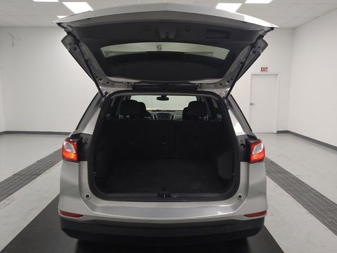Used 2021 Chevrolet Equinox LS w/ LS Convenience Package FWD image 29