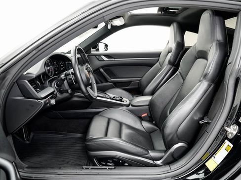 Certified 2020 Porsche 911 Carrera image 6