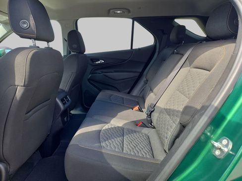 Used 2018 Chevrolet Equinox LT image 16