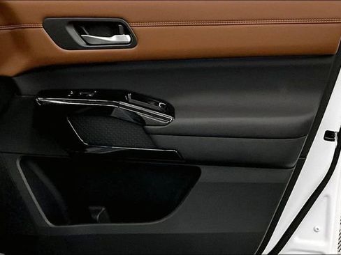 New 2026 Nissan Pathfinder Platinum image 40