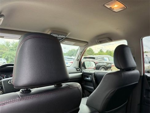 Used 2024 Toyota 4Runner TRD Off-Road Premium image 29