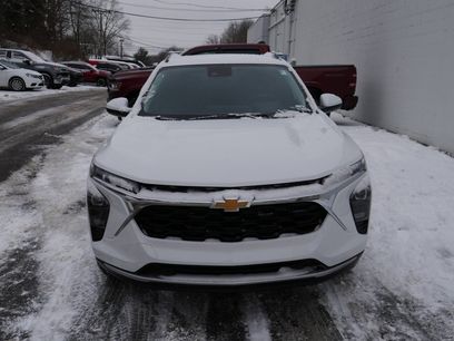 New 2026 Chevrolet Trax LT w/ Driver Confidence Package