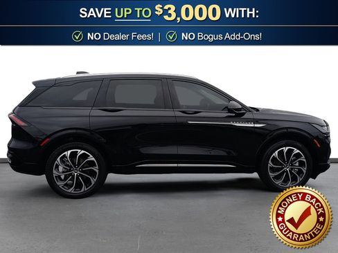 Used 2024 Lincoln Nautilus Reserve w/ Equipment Group 202A image 8