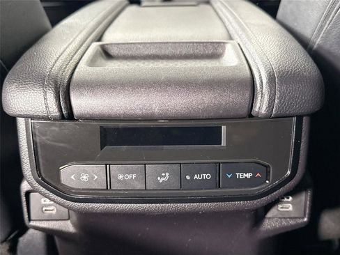 Certified 2025 Toyota Grand Highlander XLE image 35