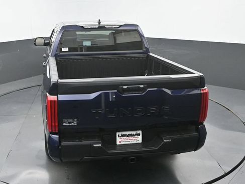Used 2022 Toyota Tundra SR5 w/ SR5 Convenience Package AWD/4WD image 28