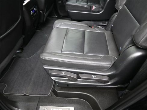 Used 2023 Chevrolet Tahoe LT w/ Luxury Package image 22