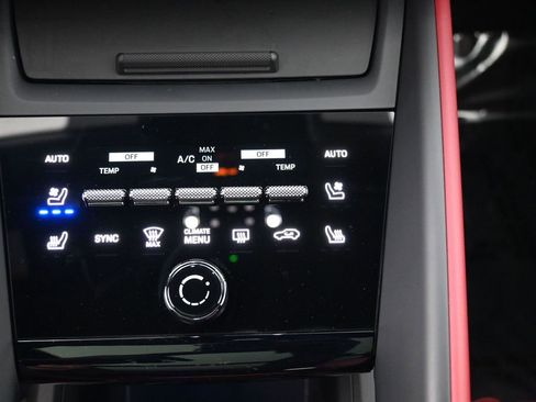 Used 2025 Porsche Macan Electric image 11