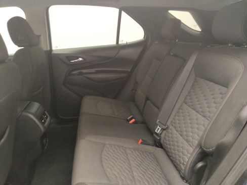 Used 2018 Chevrolet Equinox LT FWD image 18