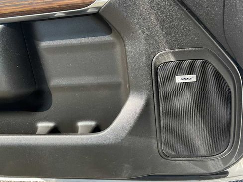 Used 2022 Chevrolet Silverado 1500 High Country image 13