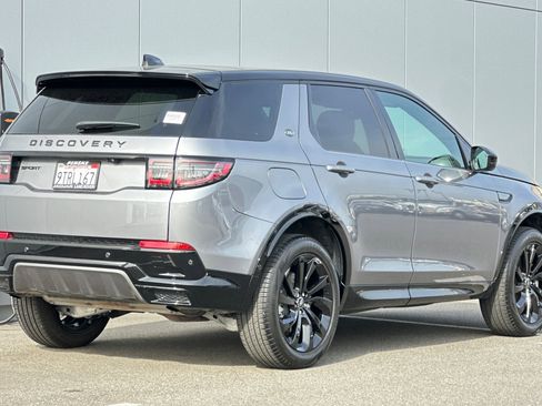 Certified 2025 Land Rover Discovery Sport Dynamic SE image 5