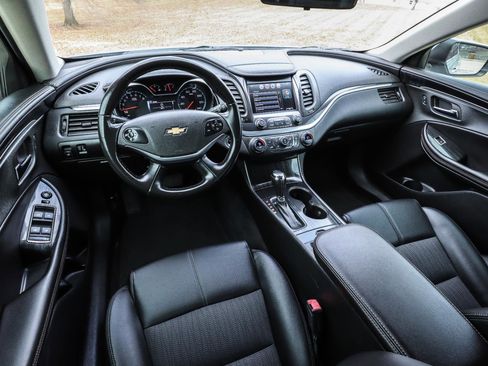 Used 2019 Chevrolet Impala LT image 20