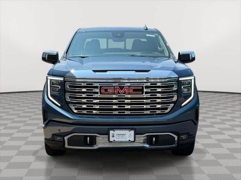 Used 2025 GMC Sierra 1500 Denali w/ Denali Reserve Package AWD/4WD image 2