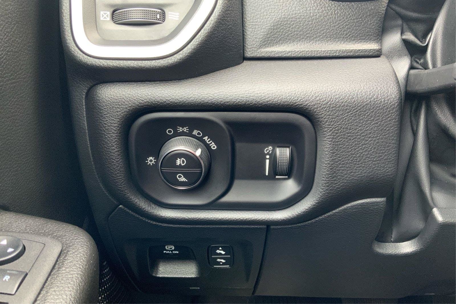 Used 2023 RAM 1500 Big Horn AWD/4WD image 16
