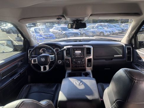 Used 2014 RAM 2500 Laramie w/ Convenience Group AWD/4WD image 21
