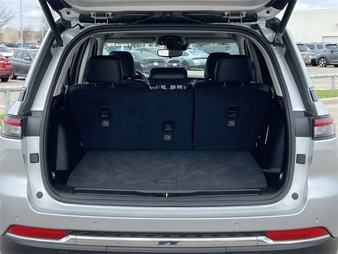 Used 2023 Jeep Grand Cherokee 4WD 4xe image 29