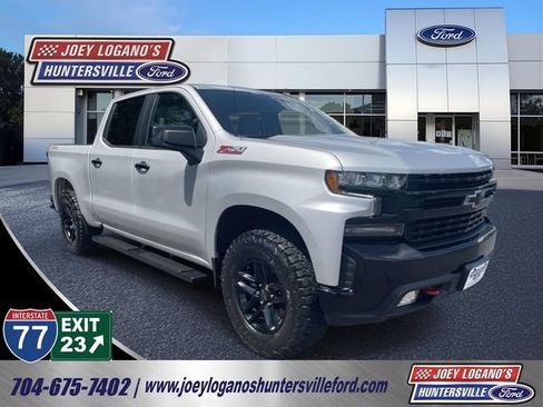 Used 2022 Chevrolet Silverado 1500 LT Trail Boss w/ Convenience Package II AWD/4WD image 1