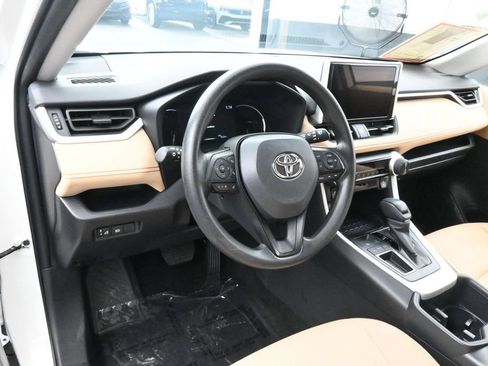 Used 2025 Toyota RAV4 LE FWD image 11