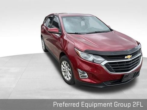 Used 2019 Chevrolet Equinox LT w/ Driver Convenience Package FWD image 3