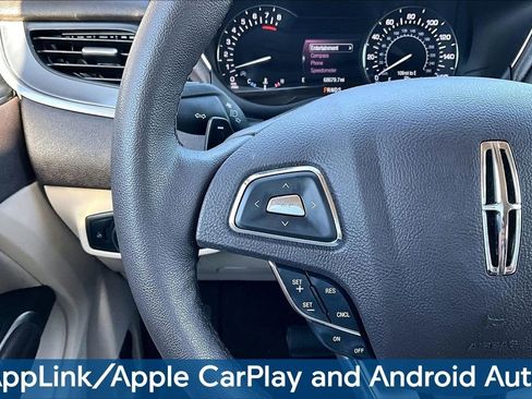 Used 2019 Lincoln MKC Premiere FWD image 12