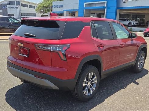 New 2026 Chevrolet Equinox LT w/ Safety and Technology Package FWD image 4