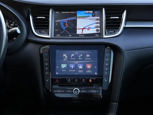 Used 2019 INFINITI QX50 Luxe w/ Navigation Package image 13