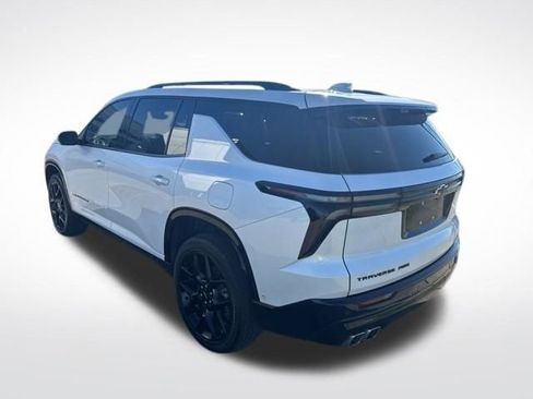 Used 2024 Chevrolet Traverse RS w/ LPO, Floor Liner Package image 3
