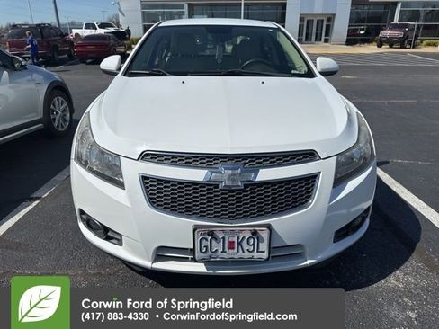 Used 2013 Chevrolet Cruze LTZ image 2