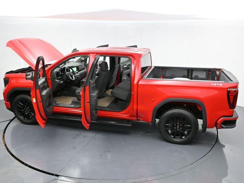 Used 2022 GMC Sierra 1500 Elevation image 40
