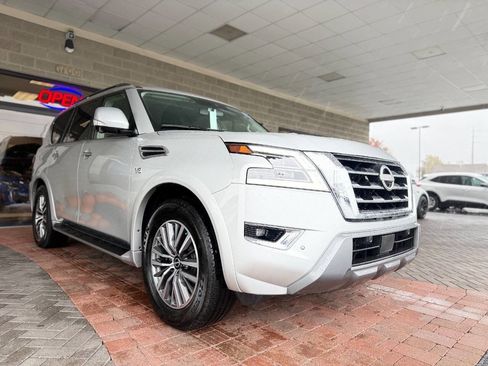 Used 2021 Nissan Armada SL w/ Captain's Chairs Package image 16