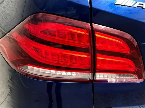 Certified 2019 Mercedes-Benz GLE 43 AMG AMG GLE 43 image 24