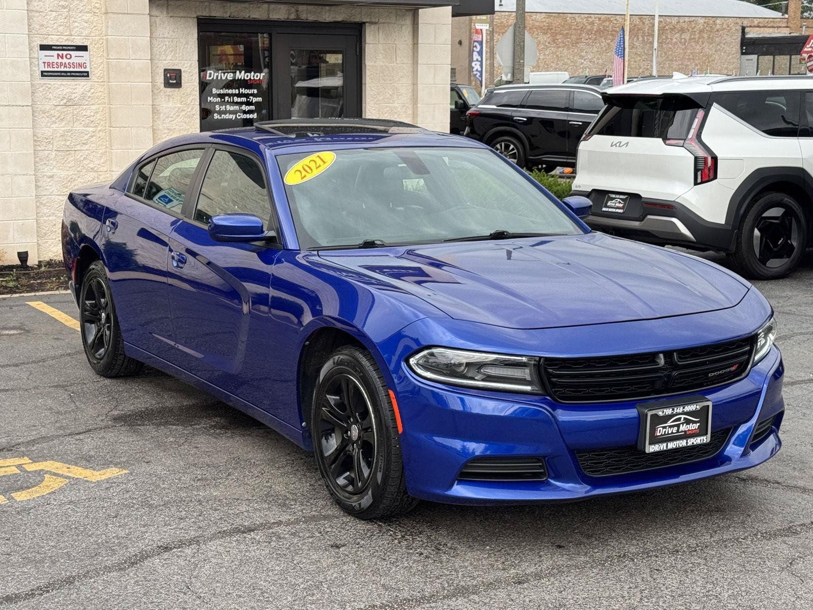 Used 2021 Dodge Charger SXT w/ Leather Interior Group RWD image 13